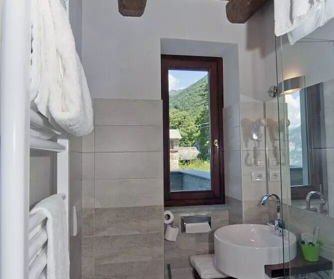 Hotelli Il Falco E La Volpe