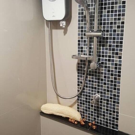 Jk Living Hotel And Service Apartment