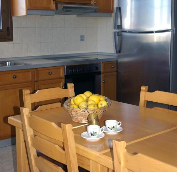 Hotel Monolithos Village