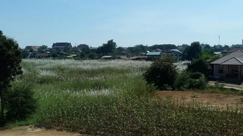 هتل Rueang Sri Si Ri
