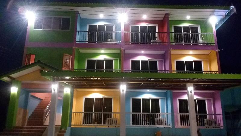 酒店 Rueang Sri Si Ri