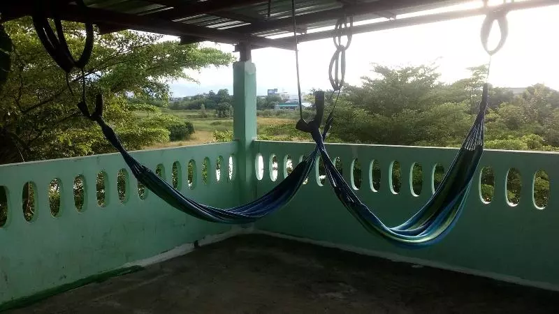 هتل Rueang Sri Si Ri