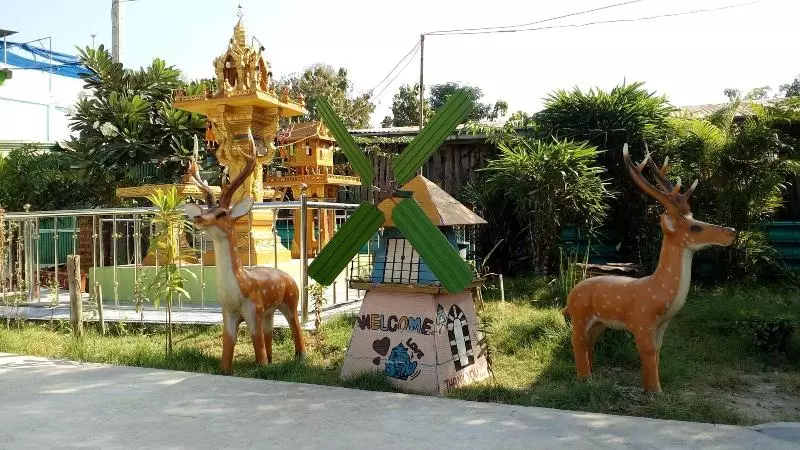 هتل Rueang Sri Si Ri