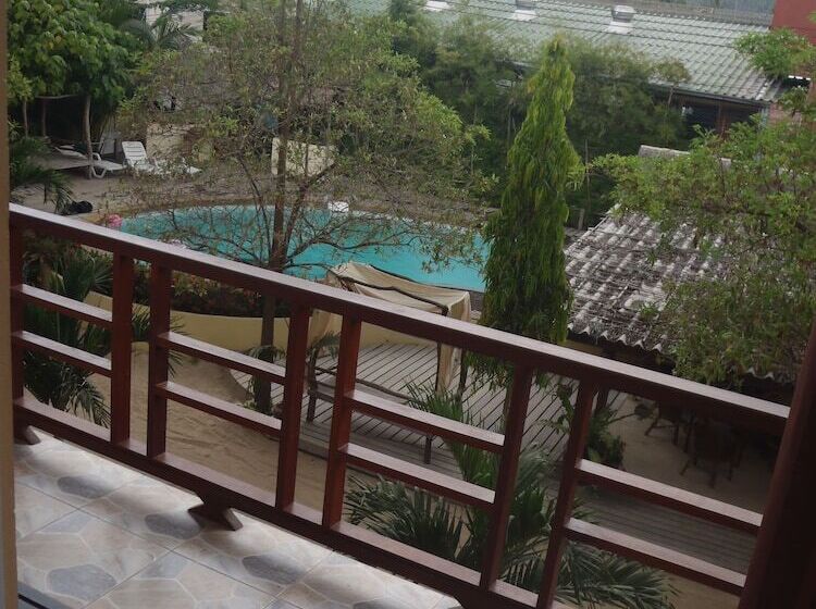 בית מלון כפרי Silver Sands Resort Koh Tao