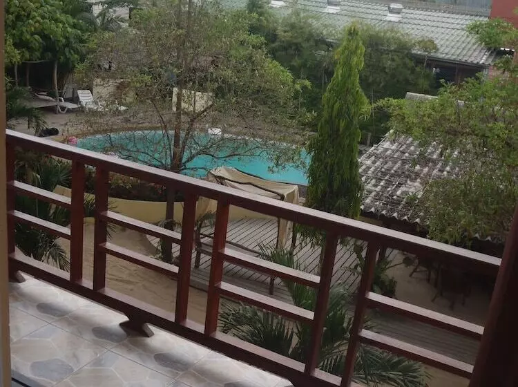 هتل Silver Sands Resort   Koh Tao