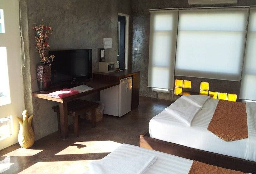 בית מלון כפרי Silver Sands Resort Koh Tao