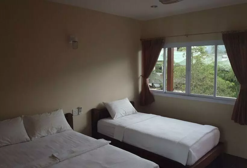 هتل Silver Sands Resort   Koh Tao