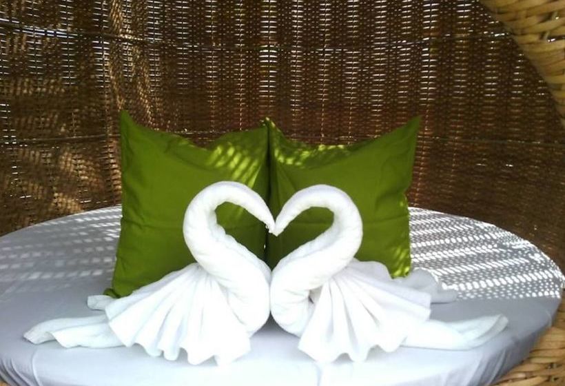 Hotelli The Canal Garden Resort