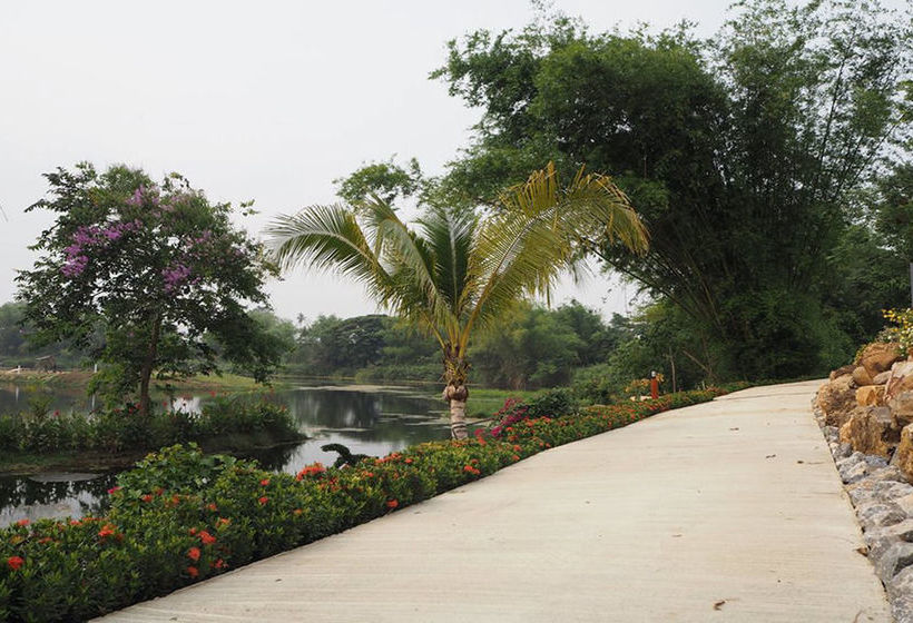 Hotelli The Canal Garden Resort