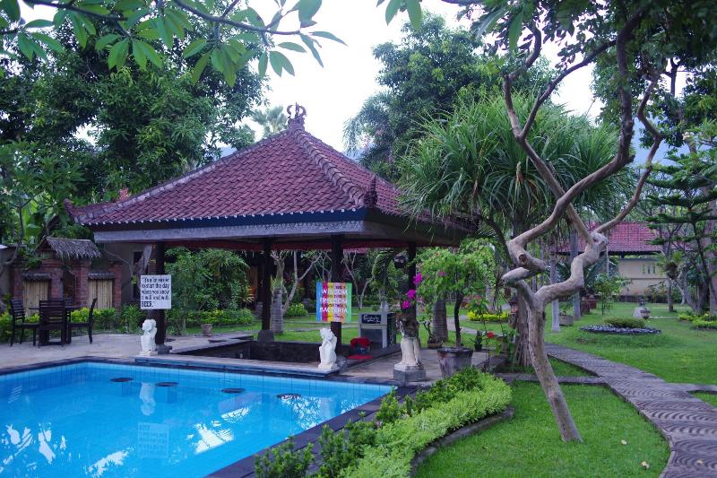 فندق Tirta Sari Bungalow