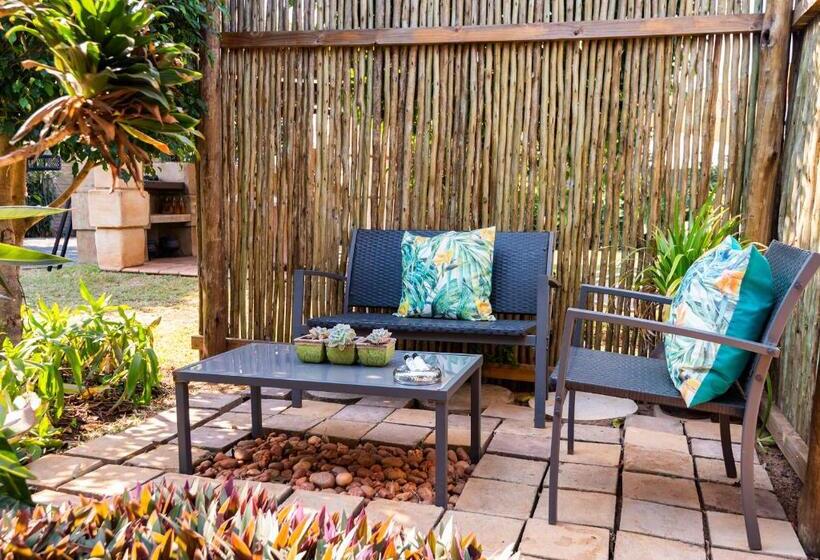 بنسيون Ama Zulu Guesthouse & Safaris