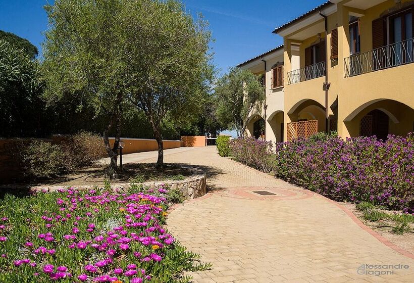 Residence L'isola Surf House