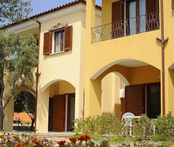 Residence L'isola Surf House