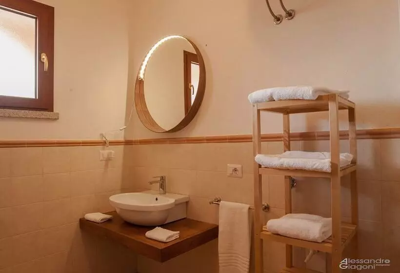 Residence L'isola Surf House