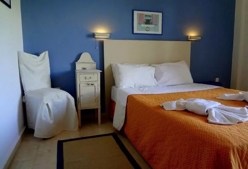 Veroniki Studios & Apartments