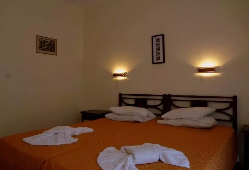 Veroniki Studios & Apartments