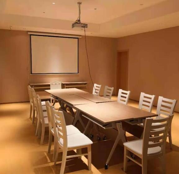 Ji Hotel Zhenjiang Railway Station Nan Square