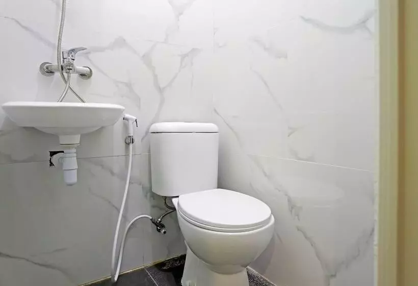 Hotelli J&b Rooms By Oyo