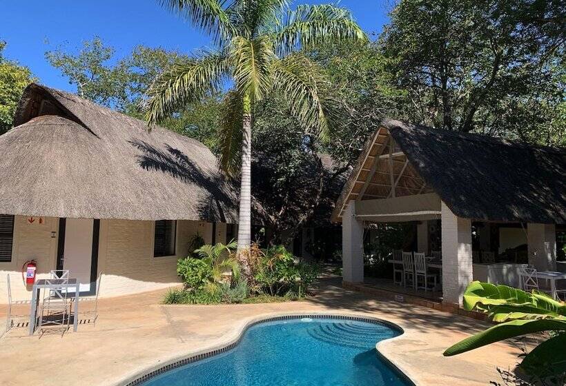 هتل Pamarah Lodge