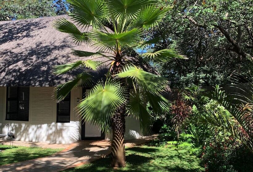 هتل Pamarah Lodge