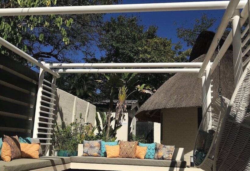 هتل Pamarah Lodge