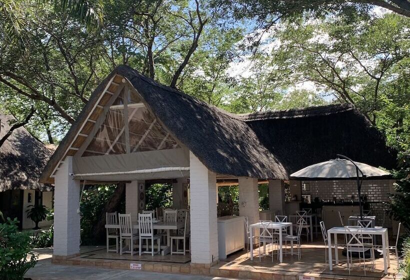 هتل Pamarah Lodge