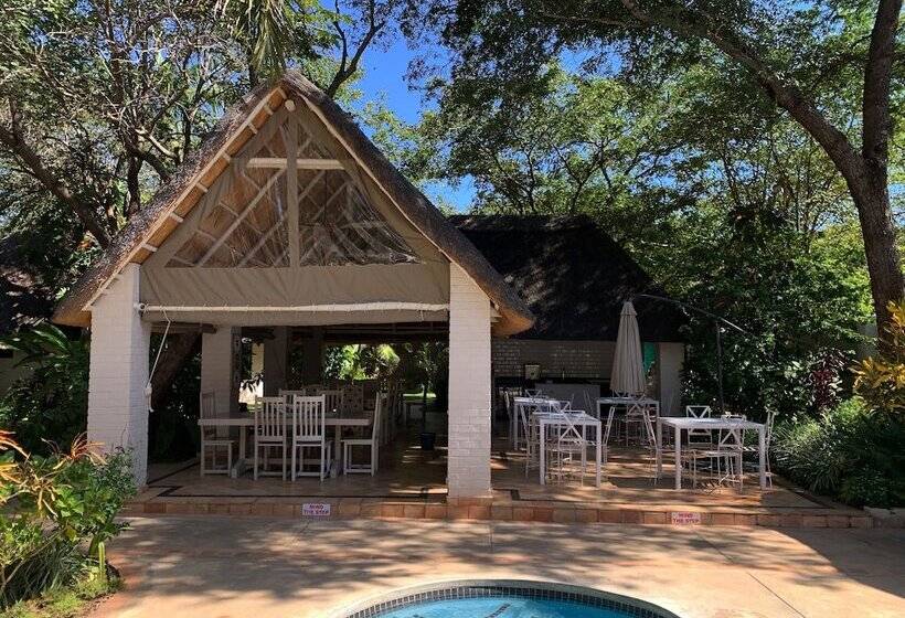 هتل Pamarah Lodge