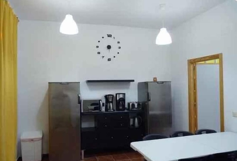 Albergue Turístico La Alegría   Hostel