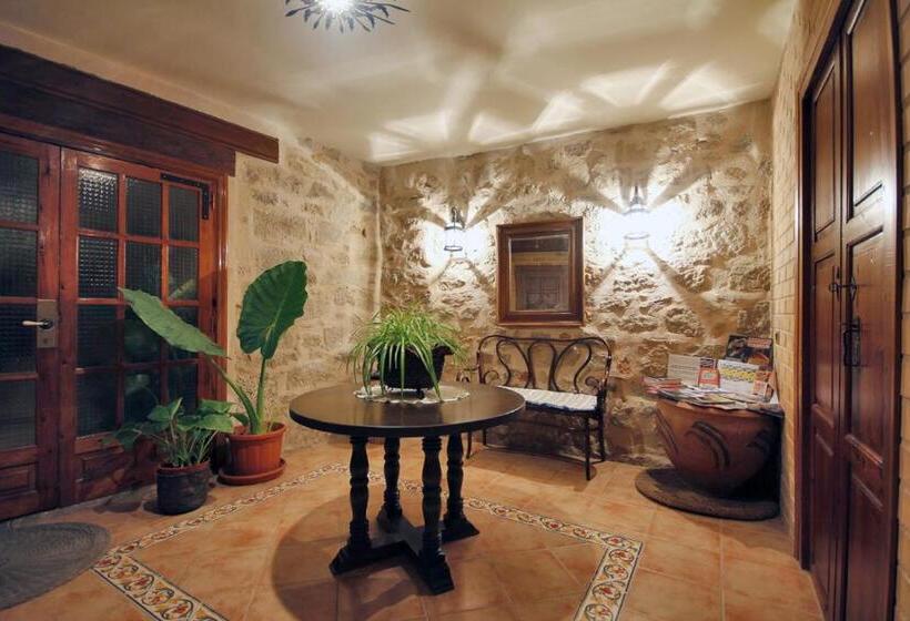 Apartamentos Santa Agueda