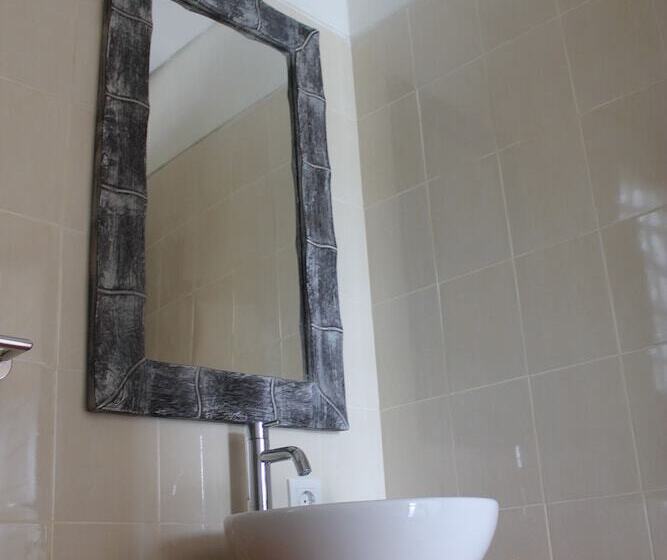 مبيت وإفطار Long Lane Bali Villa