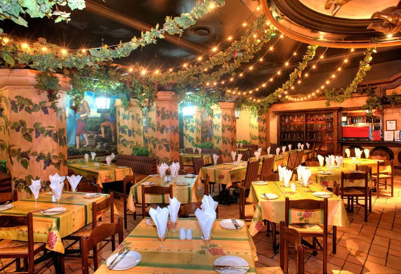 Hotelli Carnival City