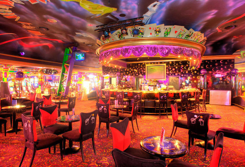 호텔 Carnival City