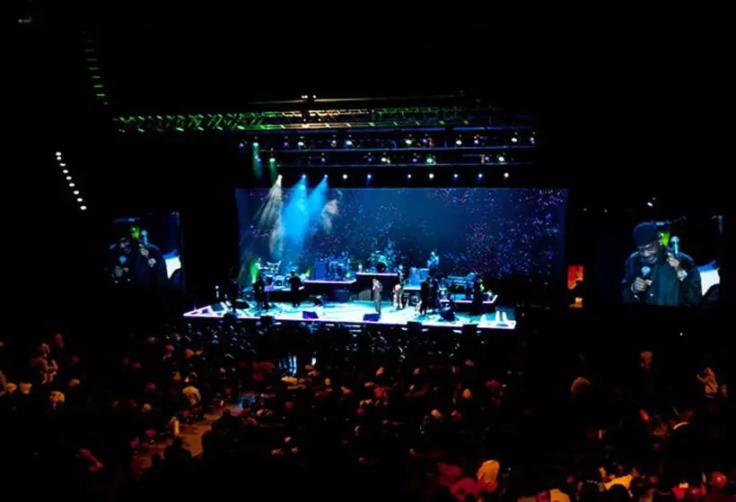 Hotelli Carnival City