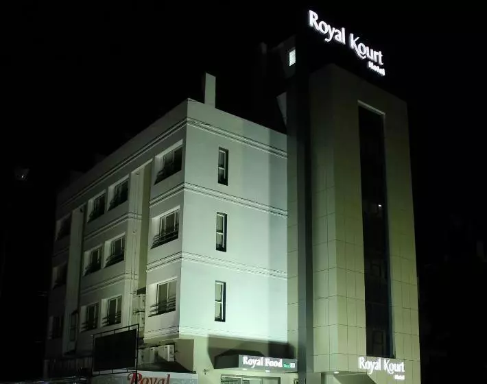 ホテル Treebo Trend Royal Kourt Aurangabad