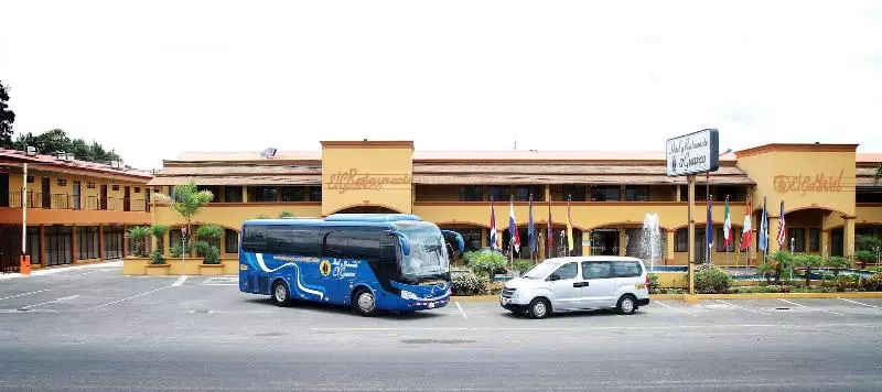 هتل Y Restaurante El Guarco