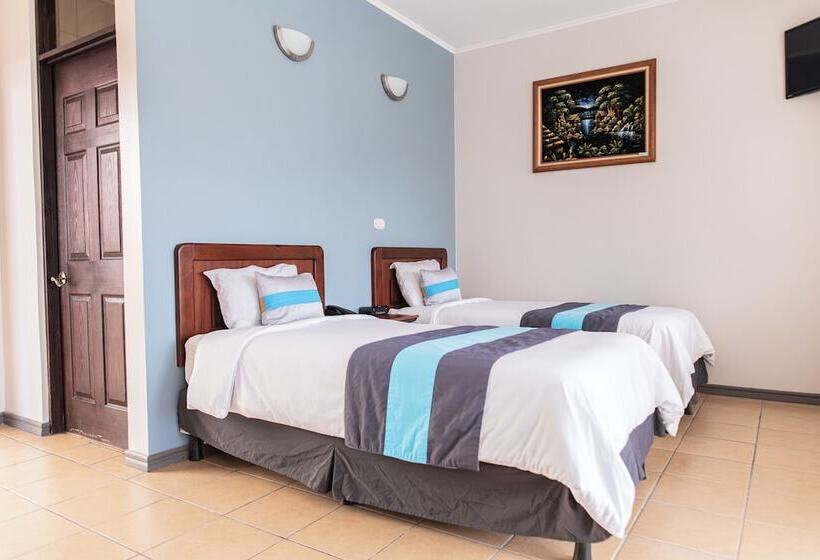 Отель Y Restaurante El Guarco