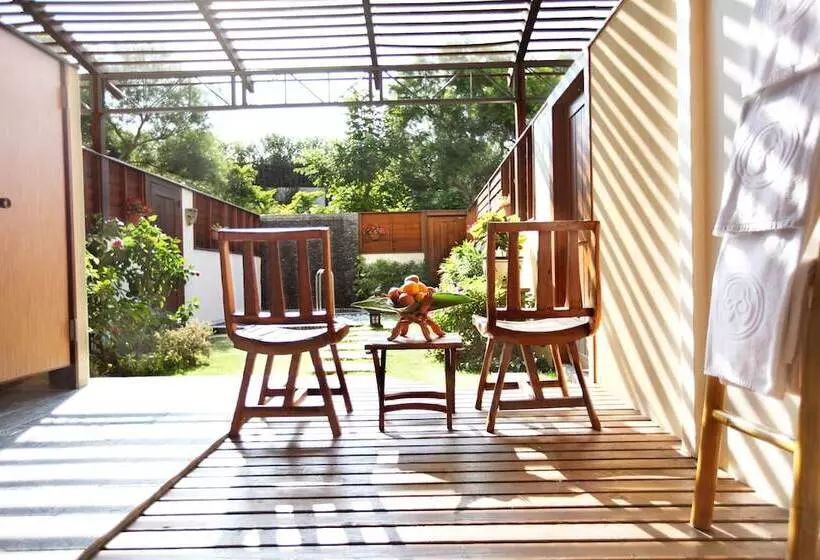 Howard Villa