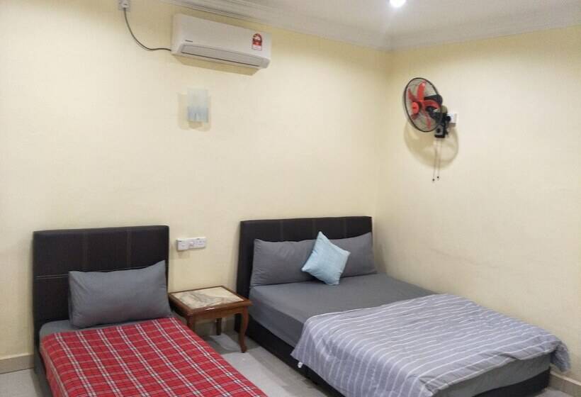 Motel Aurora Damai