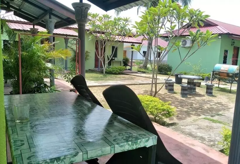 Motel Aurora Damai