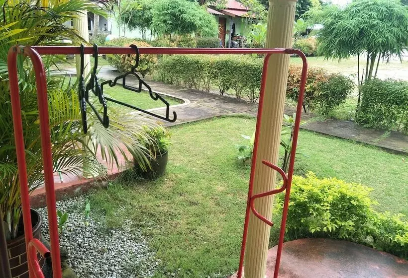 Motel Aurora Damai