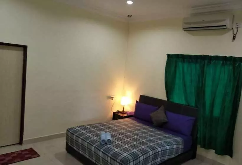Motel Aurora Damai