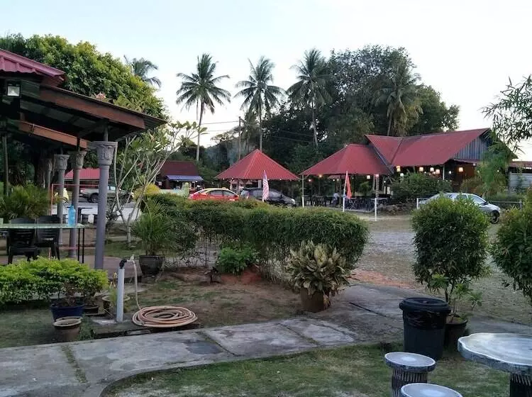 Motel Aurora Damai
