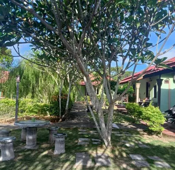 Motel Aurora Damai