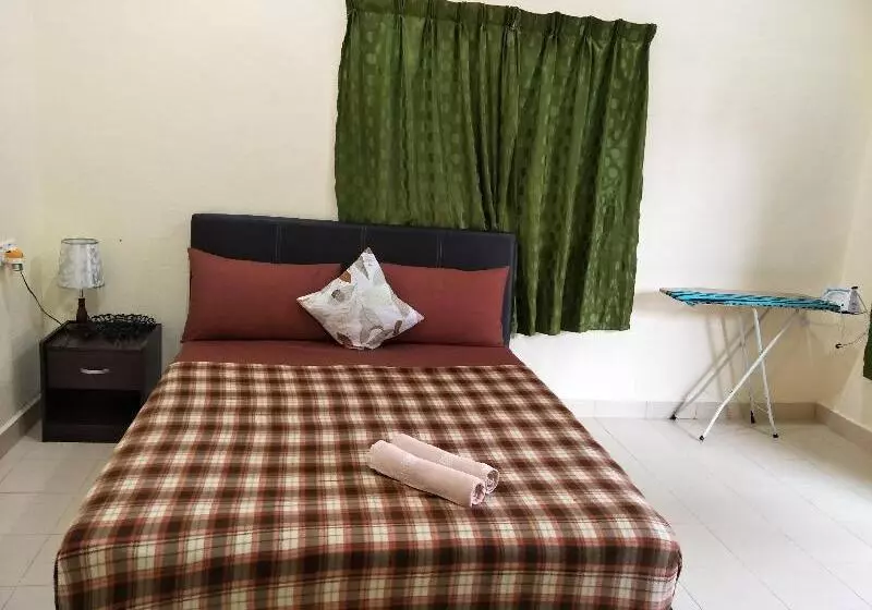 Motel Aurora Damai