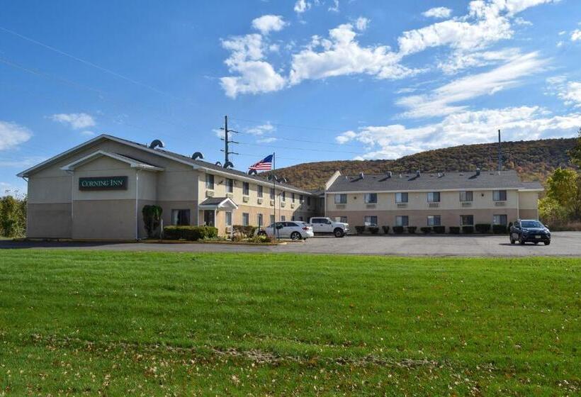 모텔 Corning Inn