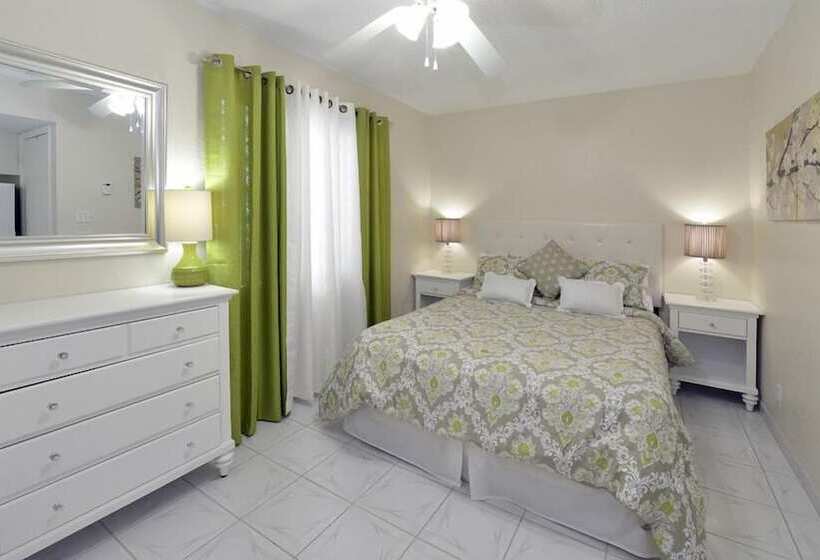 فندق على الطريق Hollywood By The Sea