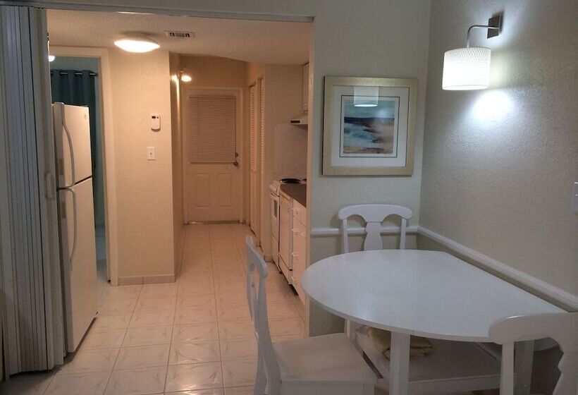 فندق على الطريق Hollywood By The Sea