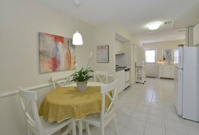 فندق على الطريق Hollywood By The Sea