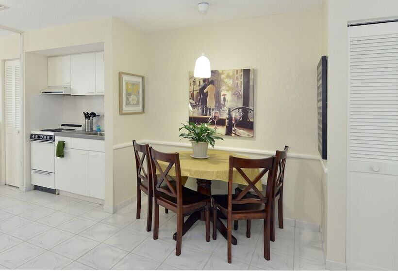 فندق على الطريق Hollywood By The Sea