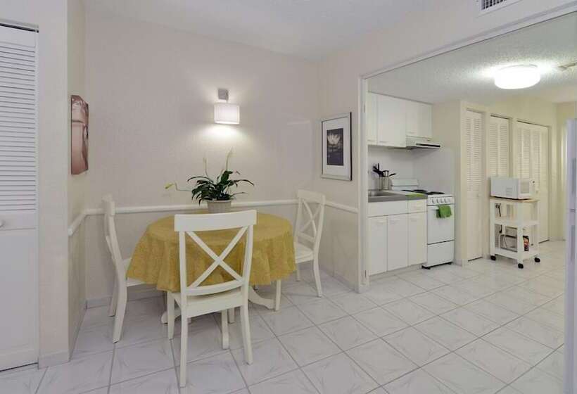 فندق على الطريق Hollywood By The Sea